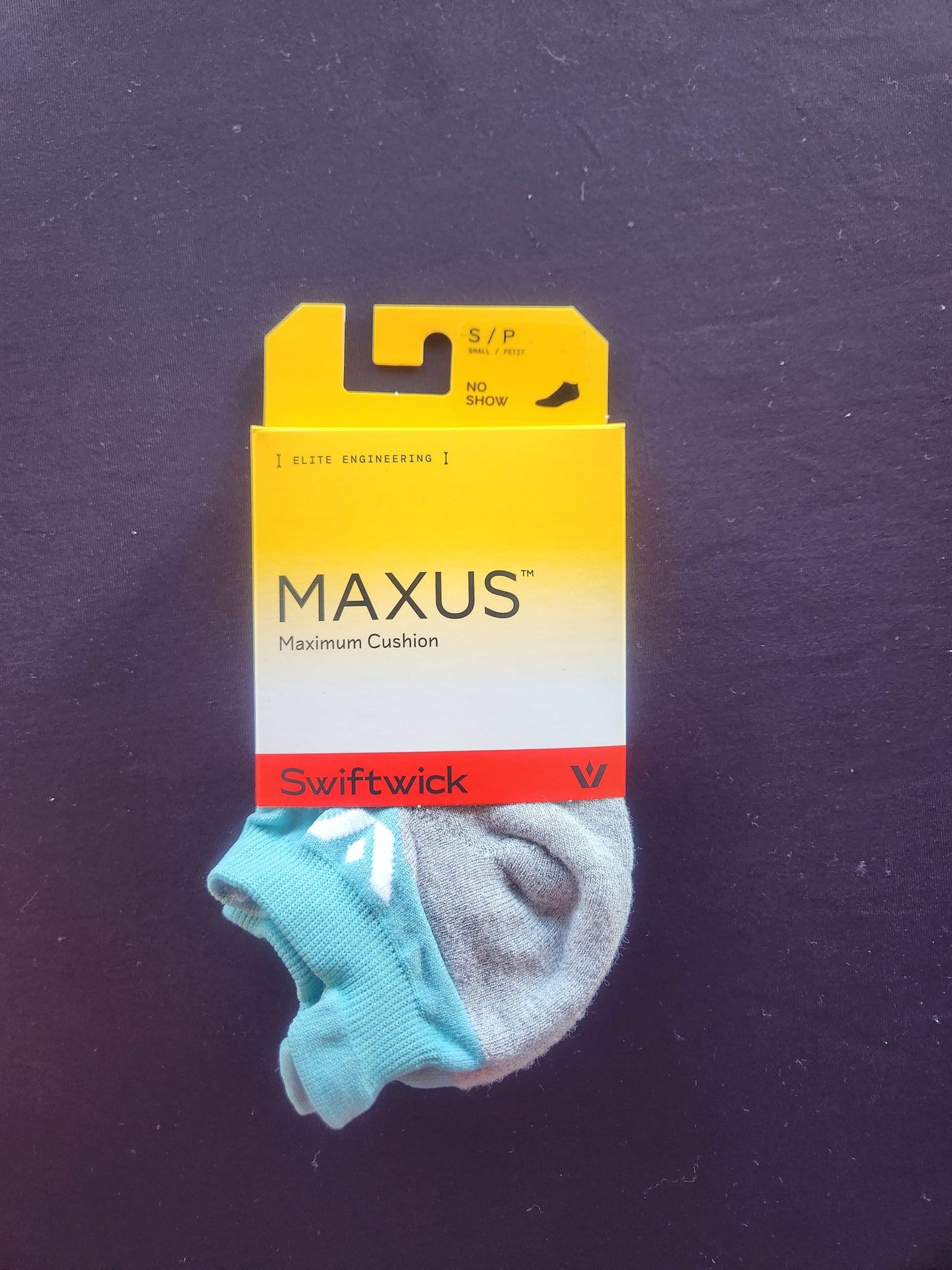 Swiftwick Maxus No Show Socks