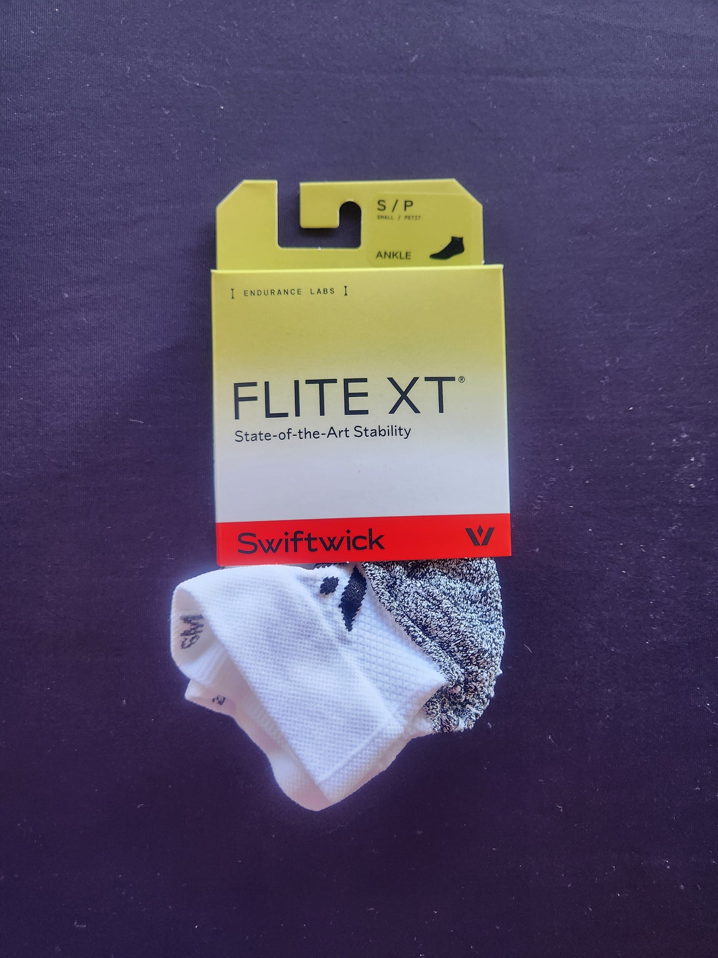 Swiftwick Flite XT Ankle Socks