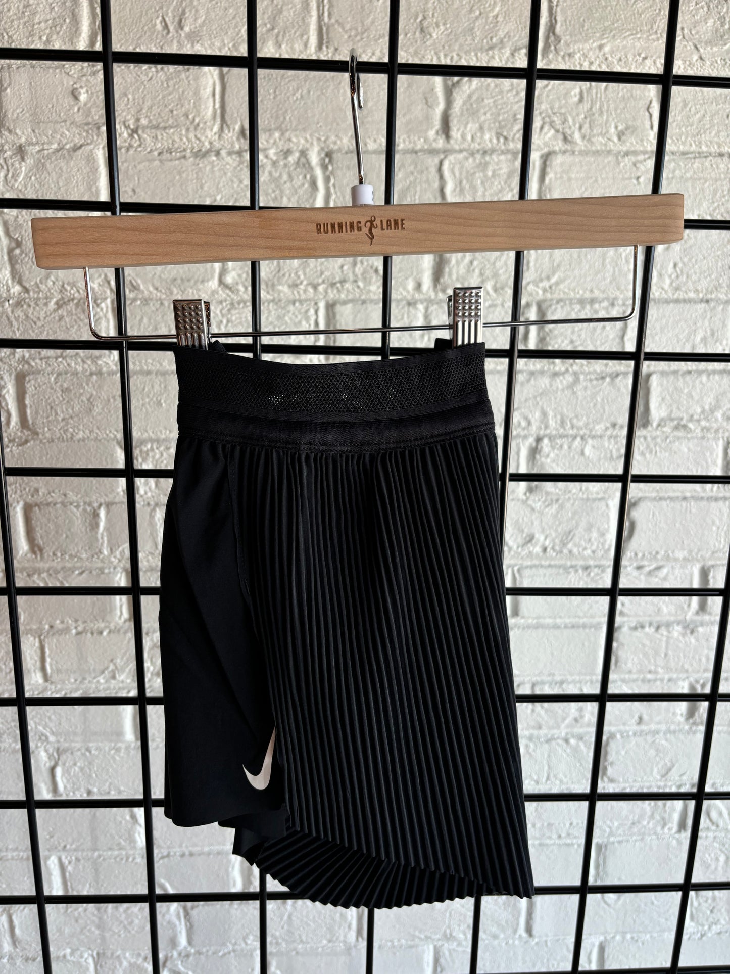 Women's NIKE AeroSwift Pleated 3" Shorts