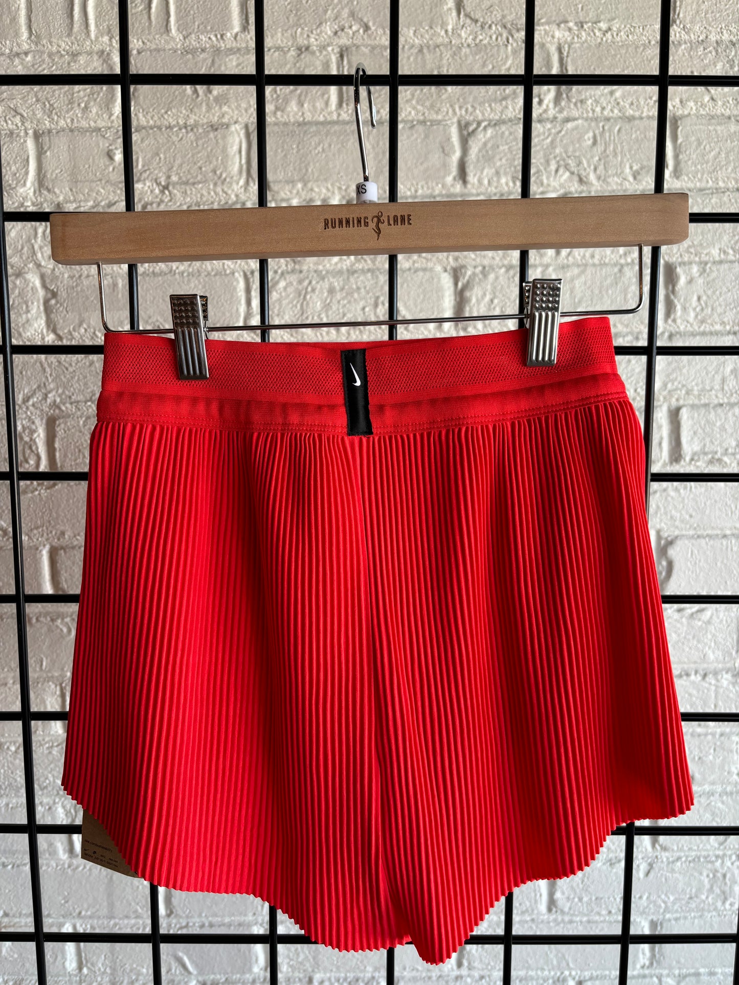 Women's NIKE AeroSwift Pleated 3" Shorts