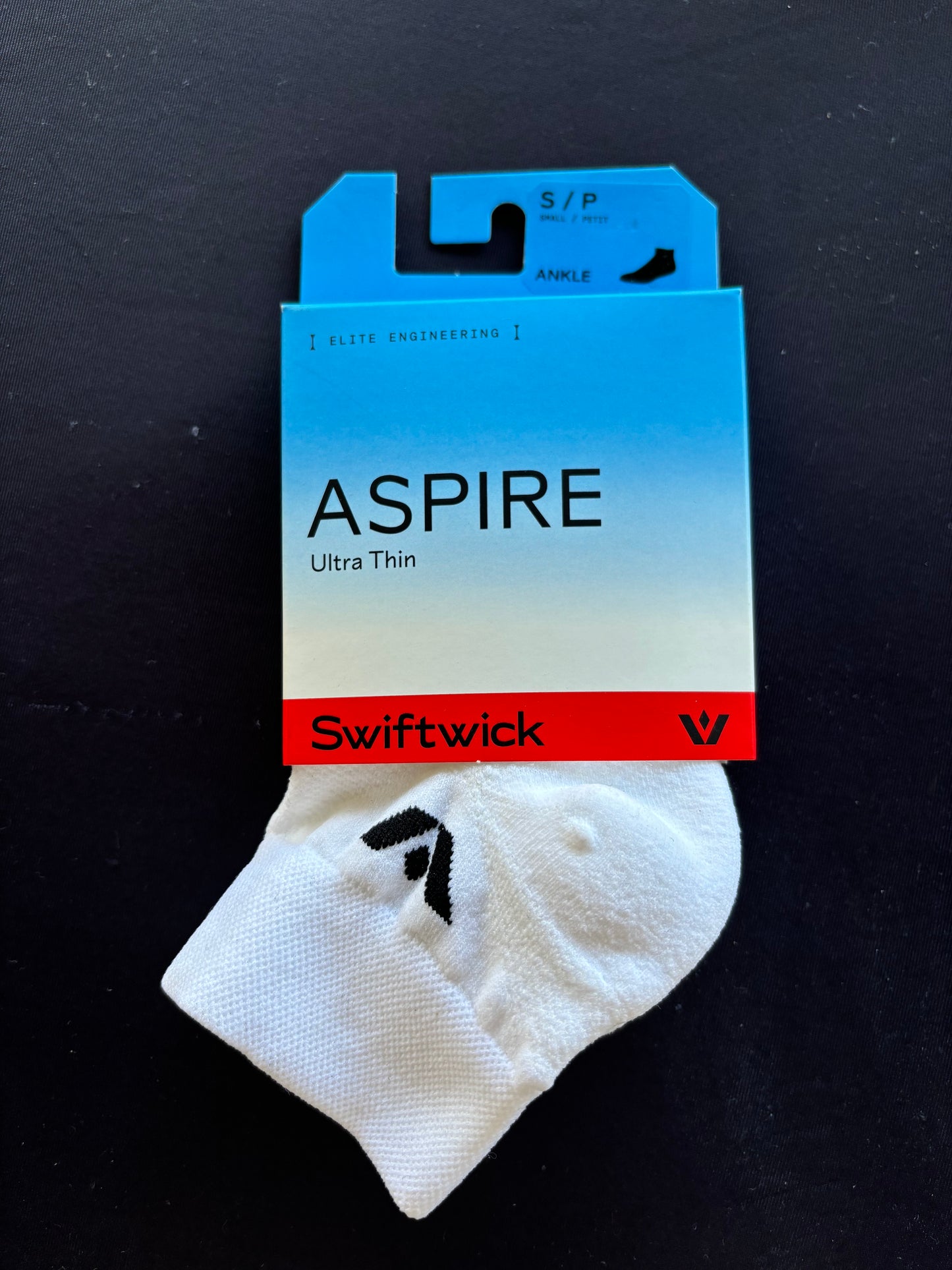 Swiftwick Aspire Ankle Ultra-Thin Socks