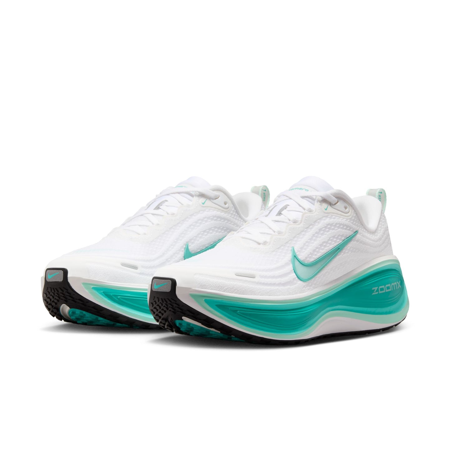 Women's Vomero Plus (Wide)