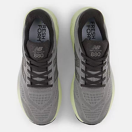 Men's 880 v15